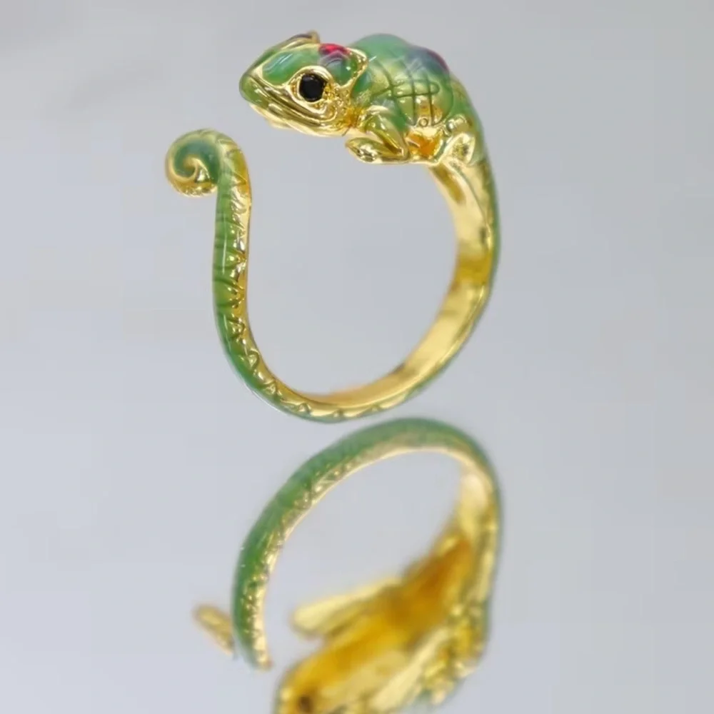 Green Chameleon Adjustable Ring. Lizard Adjustable ring. Gecko Adjustable ring - Picture 6 of 7